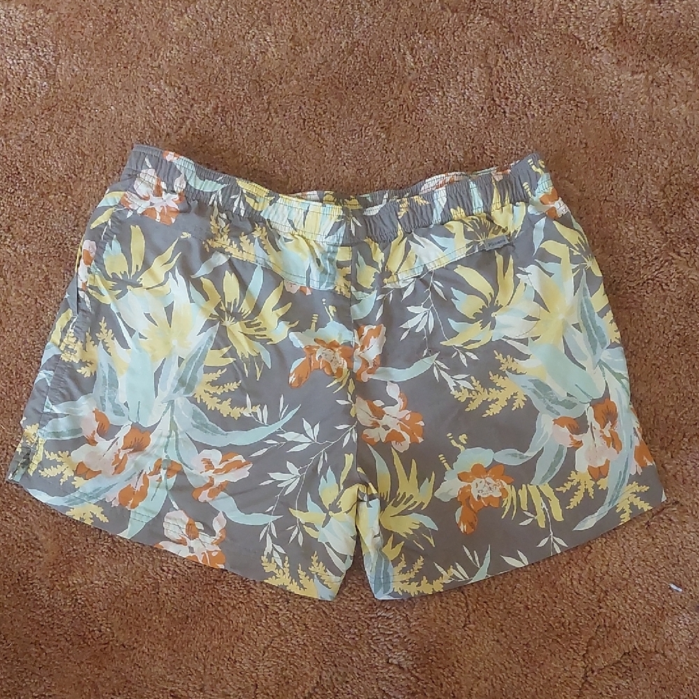 Columbia Women's Floral Print Shorts - Gray, Yellow, Orange - Picture 2 of 6